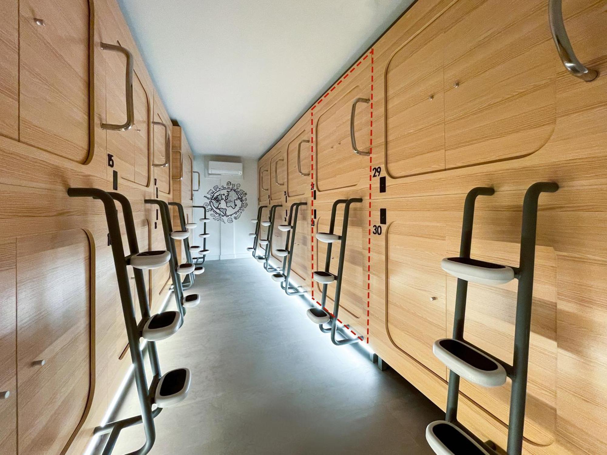 Airone Capsule Hotel Hobart Eksteriør billede